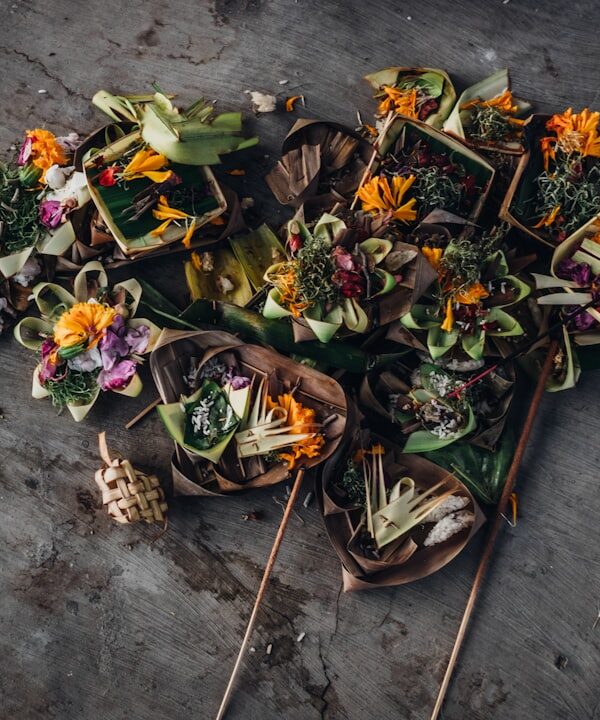 Photo Offering flowers